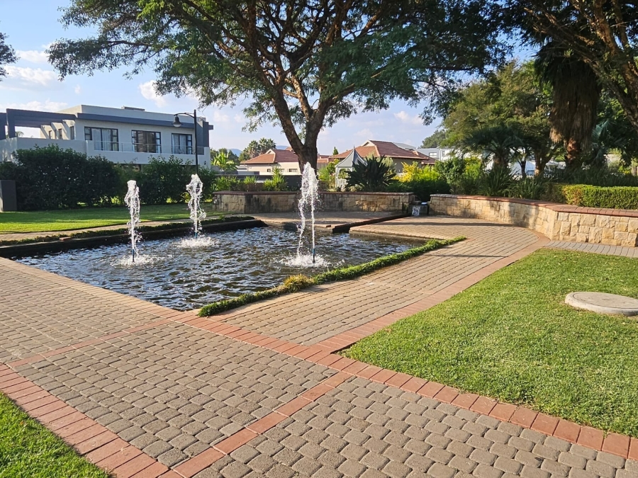 5 Bedroom Property for Sale in The Islands Estates North West